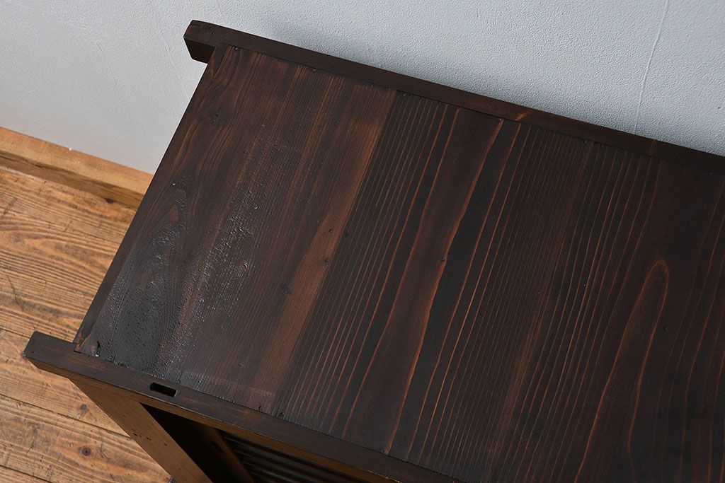 アンティーク家具　古民具・骨董 上手造りの美しい五尺水屋箪笥(昇り引き出し付き)(食器棚、収納棚)