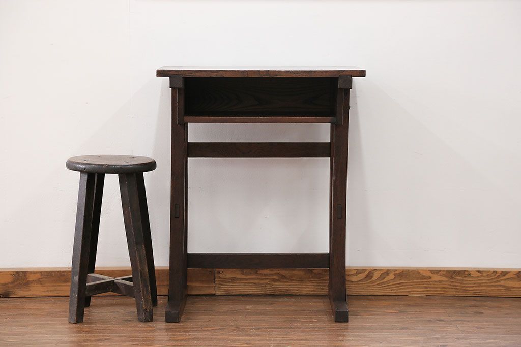 アンティーク家具　アンティーク 古いナラ材の小さな作業台(テーブル、机)