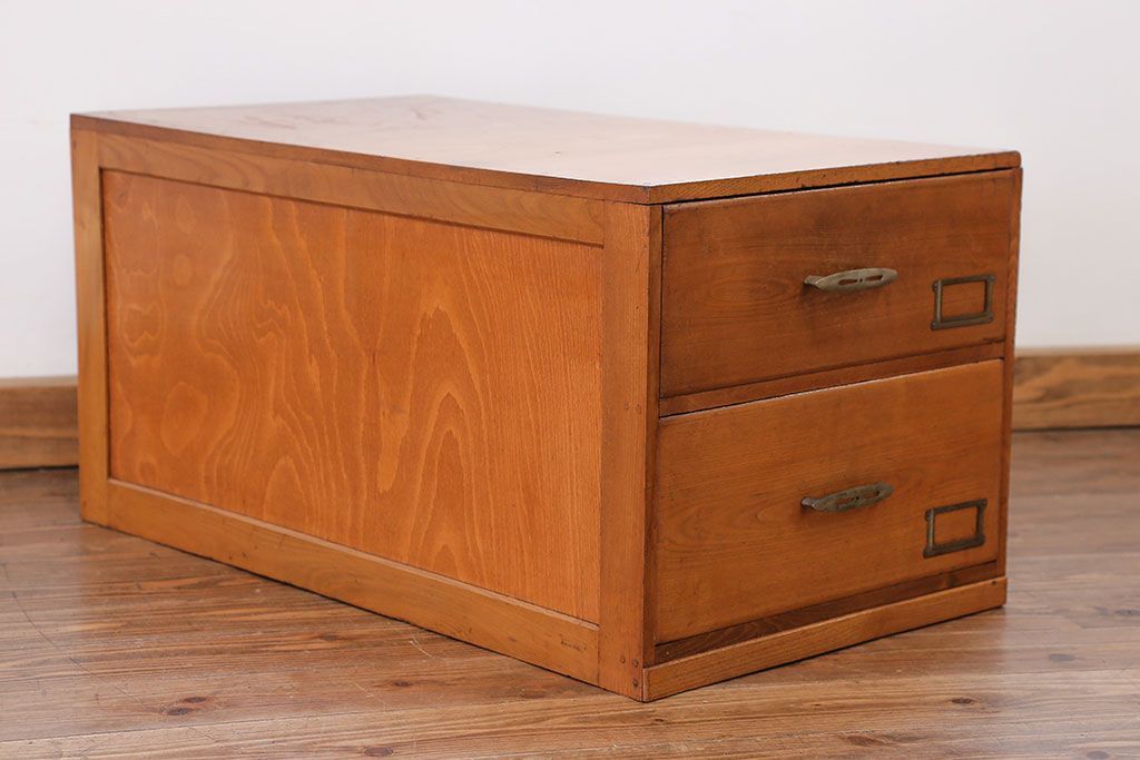 レトロ家具　昭和レトロ 古い木の大振りな小引き出し(チェスト、ドロワー)