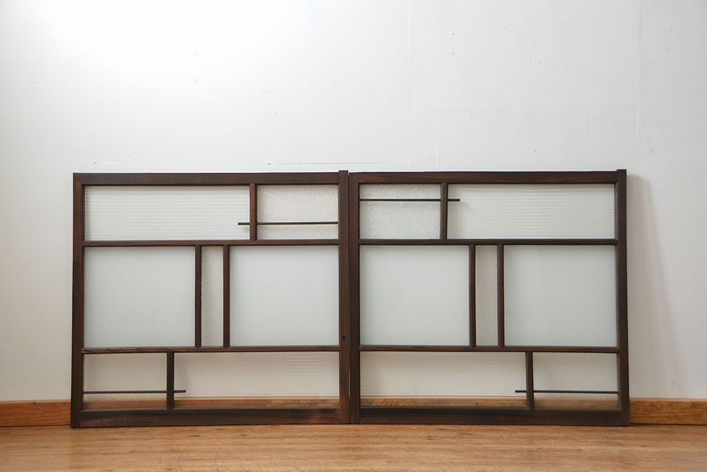 アンティーク 古い木の変り型ガラス窓　2枚セット　(ガラス戸、引き戸)