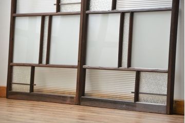 アンティーク 古い木の変り型ガラス窓　2枚セット　(ガラス戸、引き戸)