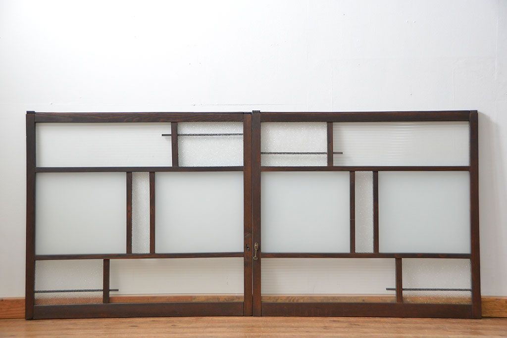 アンティーク 古い木の変り型ガラス窓　2枚セット　(ガラス戸、引き戸)