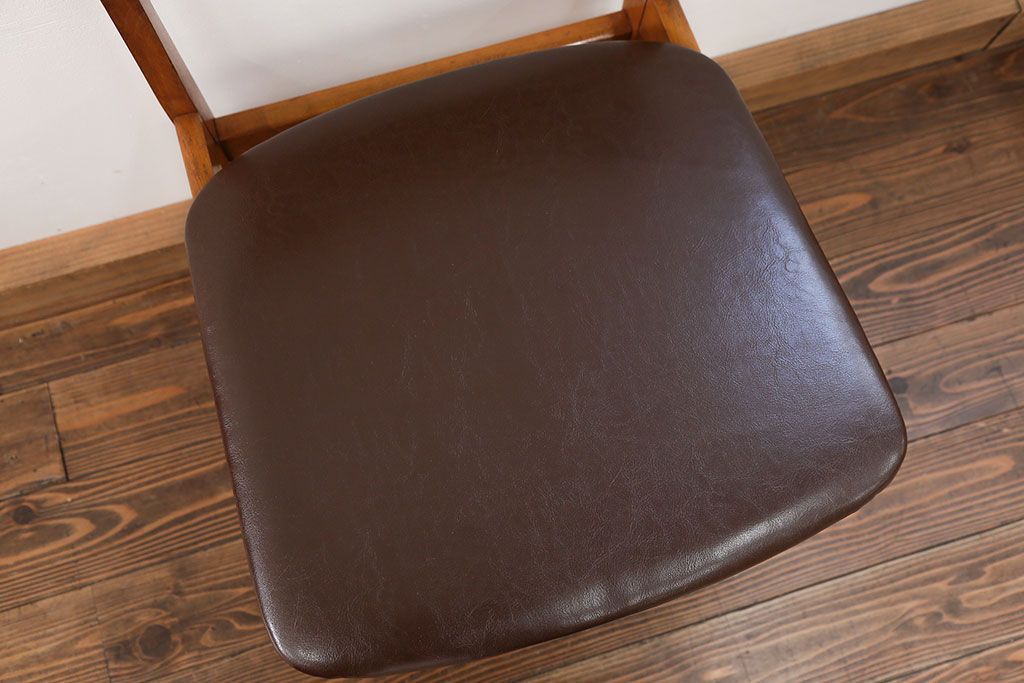 北欧家具 シンプルなデザイン　北欧ビンテージチェア2脚セット(1)(ミッドセンチュリー、椅子、イス)