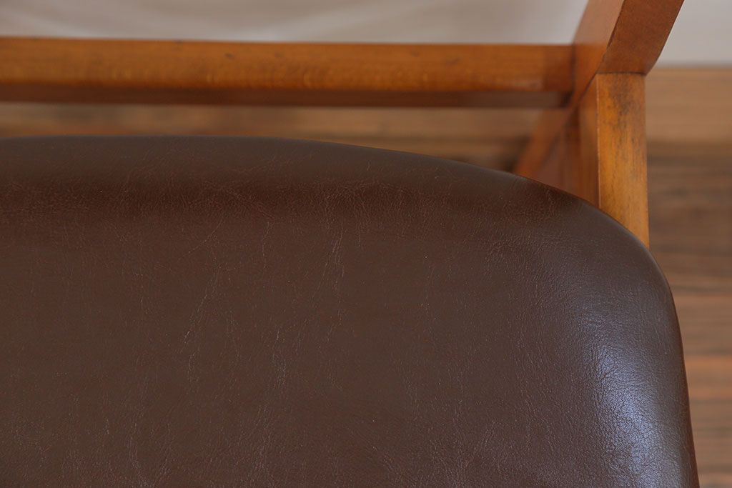 北欧家具 シンプルなデザイン　北欧ビンテージチェア2脚セット(1)(ミッドセンチュリー、椅子、イス)