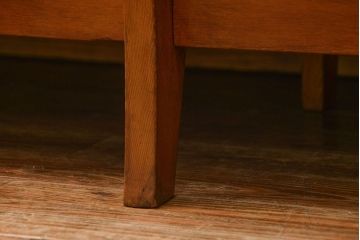 レトロ家具　アンティーク 1960年代　珍しいデザインのレトロで重厚なナラ材3Pソファ