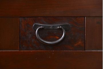 アンティーク家具　アンティーク 丸桟仕上げの上質な六尺近江水屋箪笥