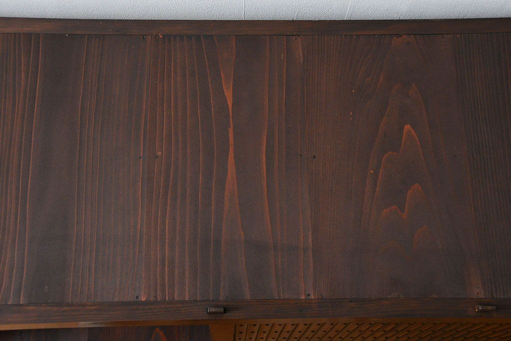 アンティーク家具　アンティーク 丸桟仕上げの上質な六尺近江水屋箪笥