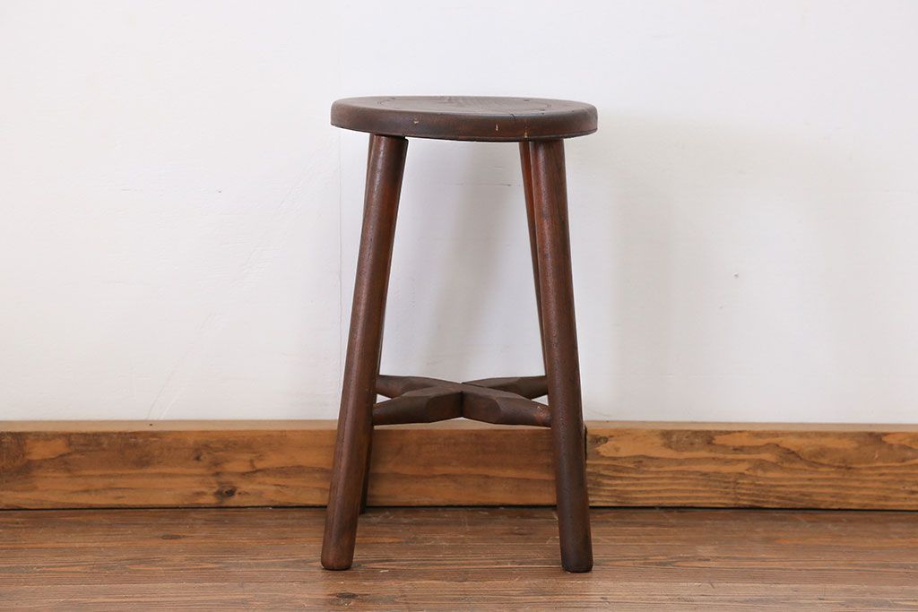 アンティーク家具　アンティーク 古い木の味わい深いスツール(丸椅子、丸イス)