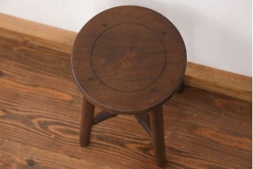 アンティーク家具　アンティーク 古い木の味わい深いスツール(丸椅子、丸イス)
