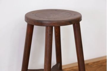 アンティーク家具　アンティーク 古い木の味わい深いスツール(丸椅子、丸イス)