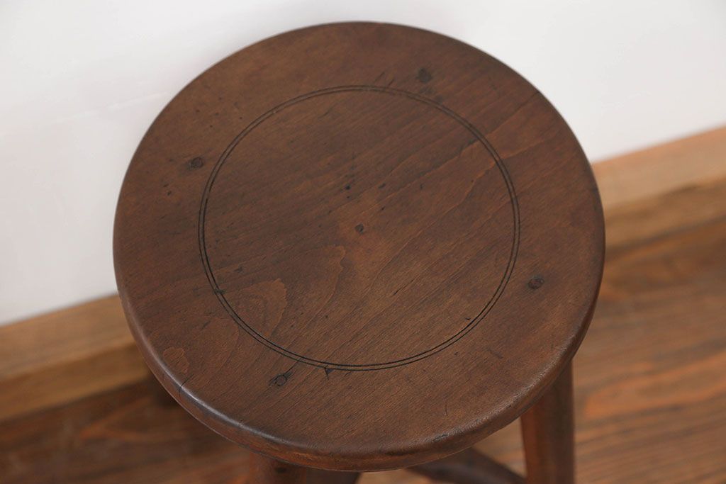 アンティーク家具　アンティーク 古い木の味わい深いスツール(丸椅子、丸イス)