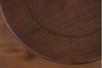 アンティーク家具　アンティーク 古い木の味わい深いスツール(丸椅子、丸イス)