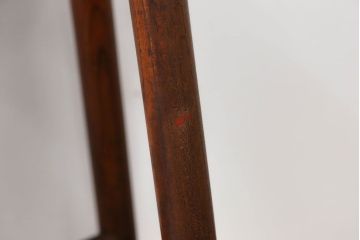 アンティーク家具　アンティーク 古い木の味わい深いスツール(丸椅子、丸イス)