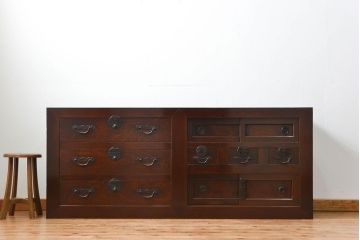 アンティーク家具　アンティーク 使い込まれた収納箪笥サイドボード　(水屋箪笥、キャビネット、チェスト)