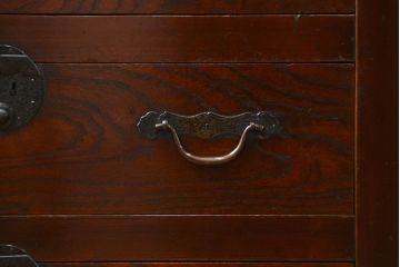 アンティーク家具　アンティーク 使い込まれた収納箪笥サイドボード　(水屋箪笥、キャビネット、チェスト)