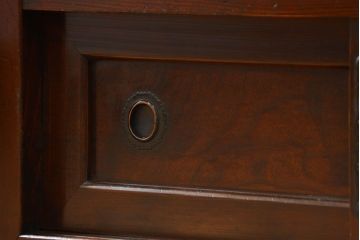 アンティーク家具　アンティーク 使い込まれた収納箪笥サイドボード　(水屋箪笥、キャビネット、チェスト)