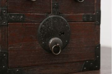 アンティーク雑貨　古民具・骨董 古い桐材の金具の立派な硯箱(小引き出し)