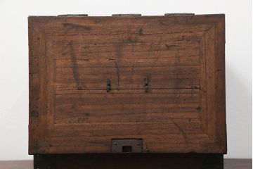 アンティーク雑貨　古民具・骨董 古い桐材の金具の立派な硯箱(小引き出し)