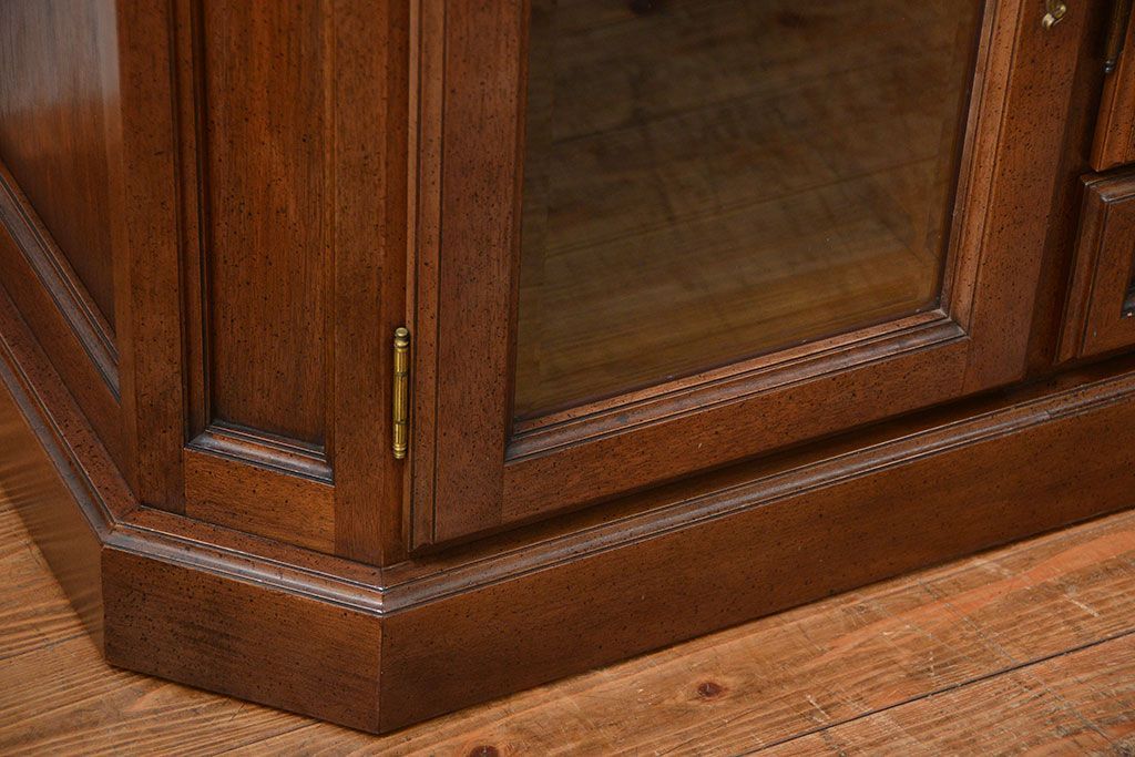 中古 コスガ製 アンティーク調 サイドボード(サイドキャビネット)