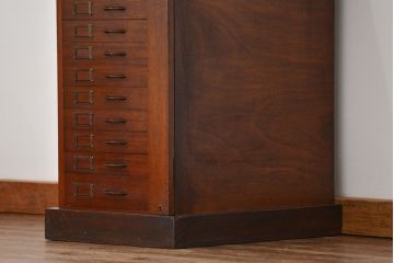 アンティーク家具　イギリスアンティーク マホガニー材!上質な作りの12杯引き出し(ドロワー、書類ケース)