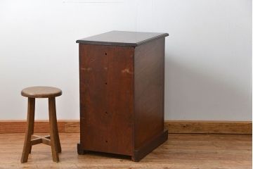 アンティーク家具　イギリスアンティーク マホガニー材!上質な作りの12杯引き出し(ドロワー、書類ケース)