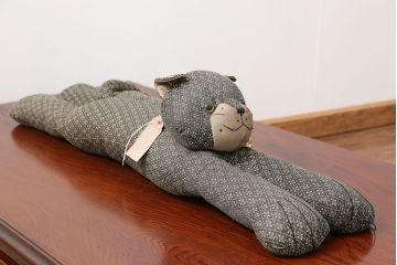 アンティーク雑貨　イギリスアンティーク 猫のかわいいぬいぐるみ