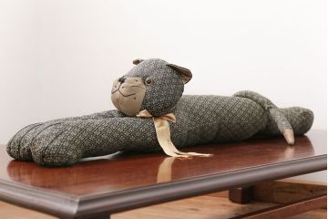 アンティーク雑貨　イギリスアンティーク 猫のかわいいぬいぐるみ