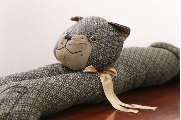 アンティーク雑貨　イギリスアンティーク 猫のかわいいぬいぐるみ