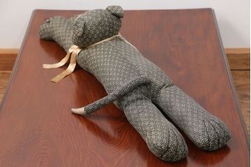 アンティーク雑貨　イギリスアンティーク 猫のかわいいぬいぐるみ