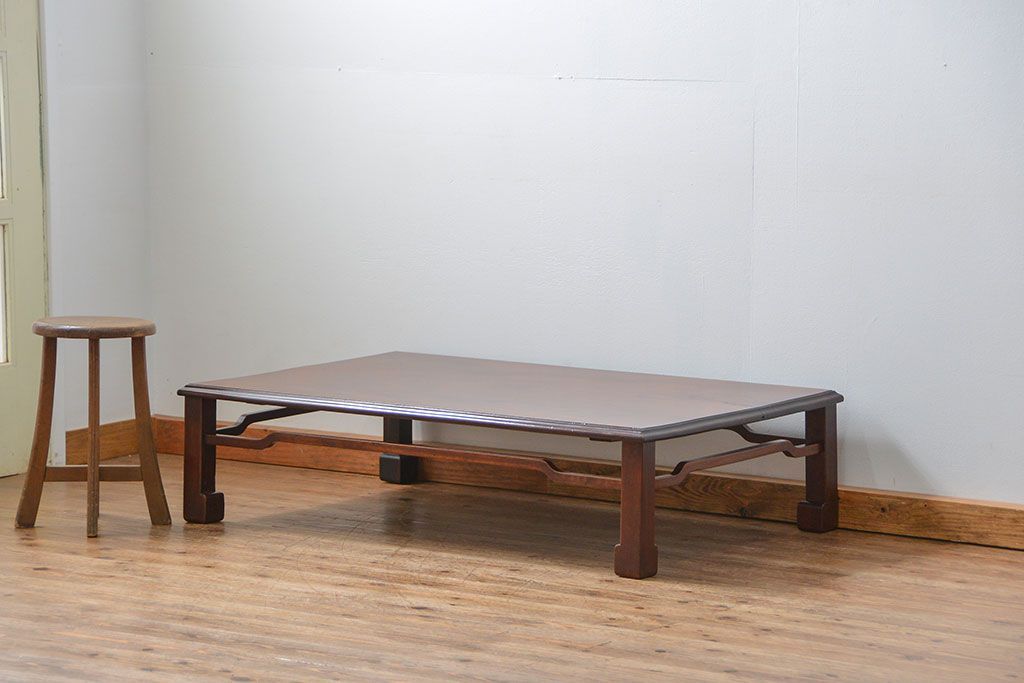 アンティーク家具　古民具・骨董 総欅材のシンプルでモダンな座卓(テーブル、机)