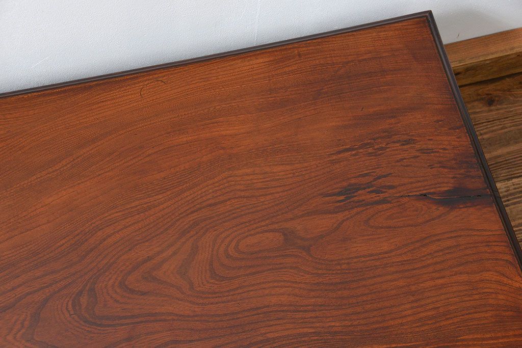 アンティーク家具　古民具・骨董 総欅材のシンプルでモダンな座卓(テーブル、机)