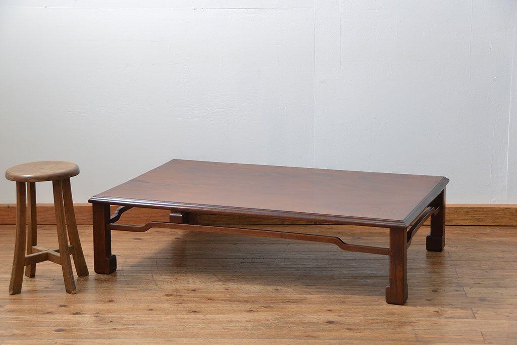 アンティーク家具　古民具・骨董 総欅材のシンプルでモダンな座卓(テーブル、机)