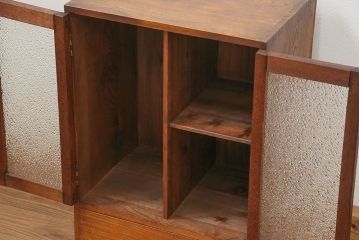 アンティーク家具　アンティーク 古い栓材の小さなダイヤガラス本箱(2) (収納棚)