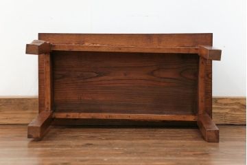 アンティーク雑貨　古民具・骨董 古い欅材のコブのデザインが素晴らしい 小さな机(テーブル)