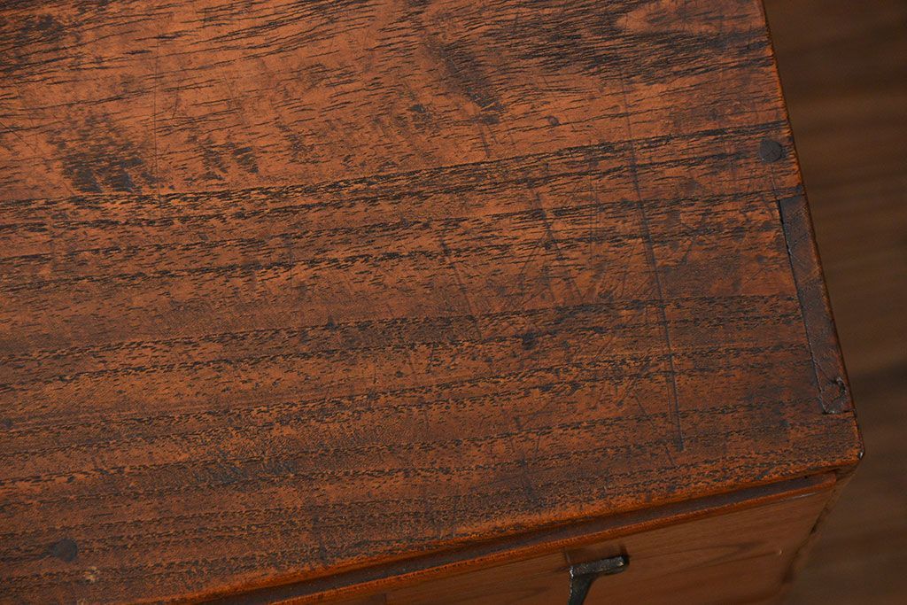 アンティーク家具　アンティーク 古い木のシンプルな6杯小引き出し(ドロワー、チェスト)