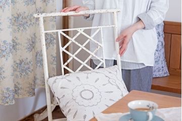アンティーク家具　イギリスアンティーク シャビーな味わい!折り畳みガーデンチェア(椅子・イス)