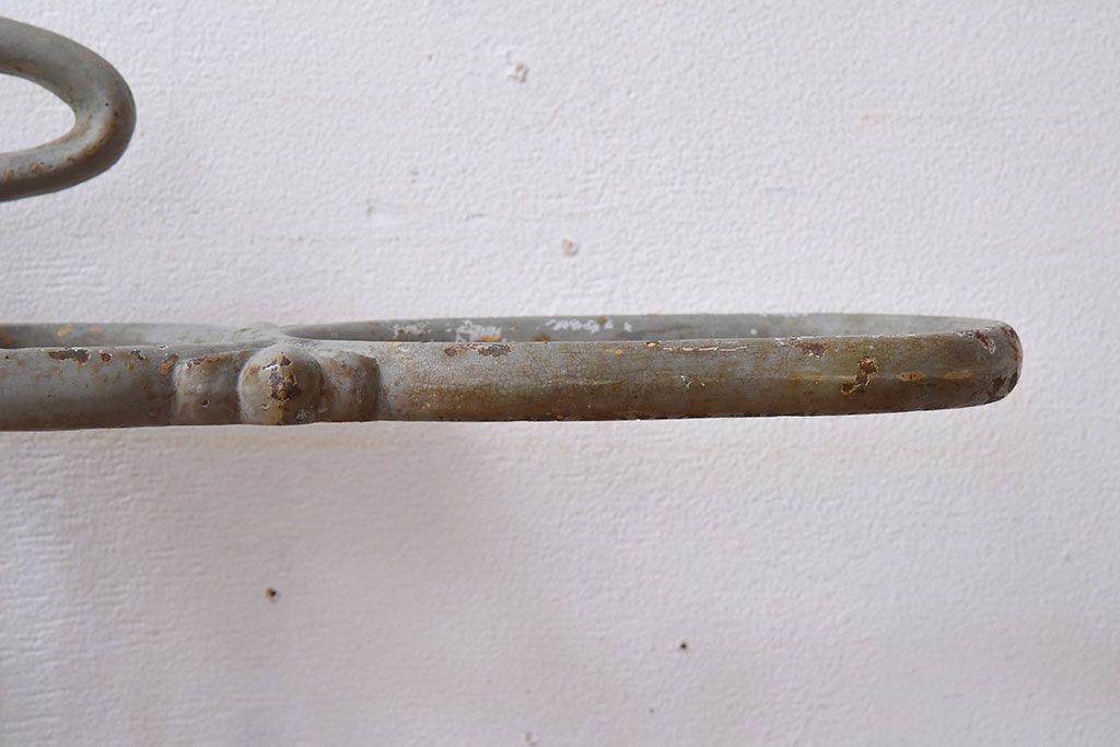 アンティーク雑貨　フランスアンティーク　鋳物製!シャビーで重厚な傘立て(アンブレラスタンド)