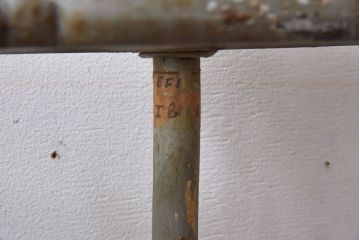 アンティーク雑貨　フランスアンティーク　鋳物製!シャビーで重厚な傘立て(アンブレラスタンド)