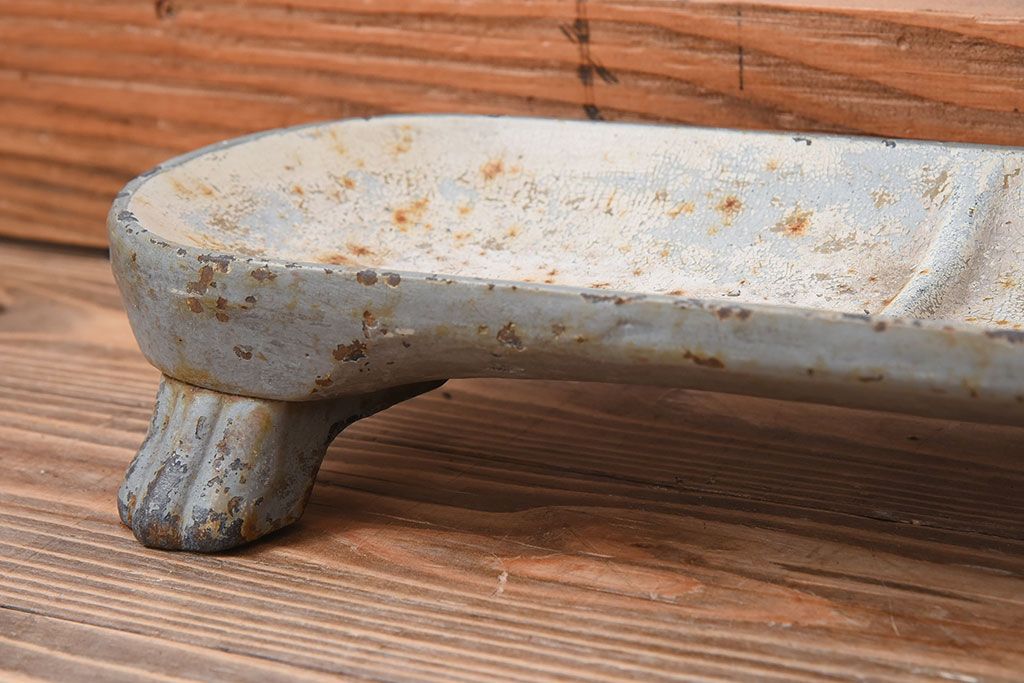 アンティーク雑貨　フランスアンティーク　鋳物製!シャビーで重厚な傘立て(アンブレラスタンド)