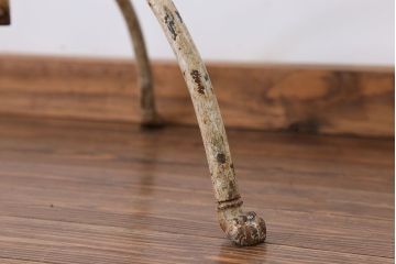 アンティーク雑貨　フランスアンティーク ペンキのはげた鋳物製のポールハンガー(傘立て、ポールスタンド、帽子掛け)