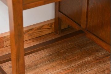アンティーク家具　アンティーク 古い栗材とブナ材の片袖机(デスク、在宅ワーク、在宅用テーブル)