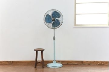 アンティーク雑貨　昭和レトロ 大きなスタンド付き扇風機