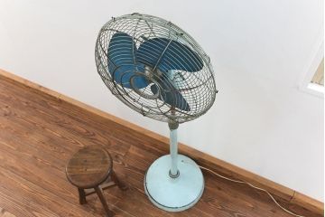 アンティーク雑貨　昭和レトロ 大きなスタンド付き扇風機