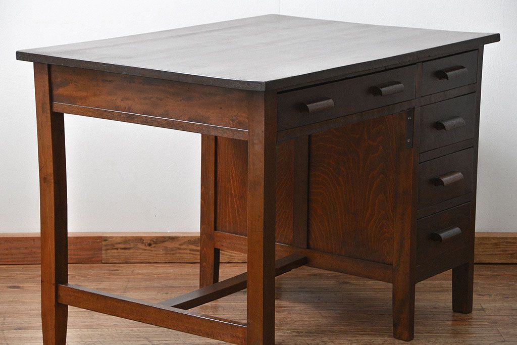 アンティーク家具　アンティーク タモ材とブナ材のシックな片袖机(テーブル、デスク、在宅ワーク、在宅用)
