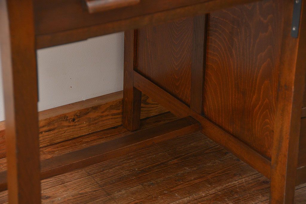 アンティーク家具　アンティーク タモ材とブナ材のシックな片袖机(テーブル、デスク、在宅ワーク、在宅用)