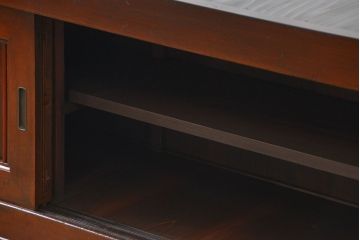 アンティーク家具　古民具・骨董 縦桟引き戸!モダンな時代箪笥ローボード(テレビボード、水屋箪笥、テレビ台、キャビネット、収納棚)
