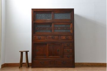 アンティーク家具　前面欅材でつくられた歴史ある四尺水屋箪笥(食器棚)