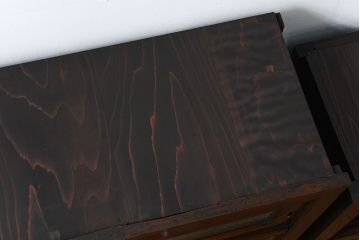 アンティーク家具　前面欅材でつくられた歴史ある四尺水屋箪笥(食器棚)