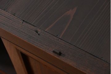 アンティーク家具　前面欅材でつくられた歴史ある四尺水屋箪笥(食器棚)