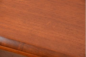 北欧家具 ロングサイズの北欧ビンテージ チーク材 サイドボード(リビングボード、キャビネット)